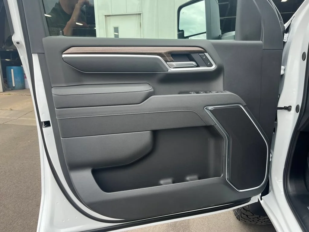 2026 Chevrolet Silverado 3500 HD LT - Photo 10