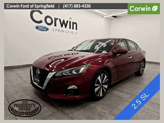 Used 2020 Scarlet Ember Nissan 2.5 SL image 1