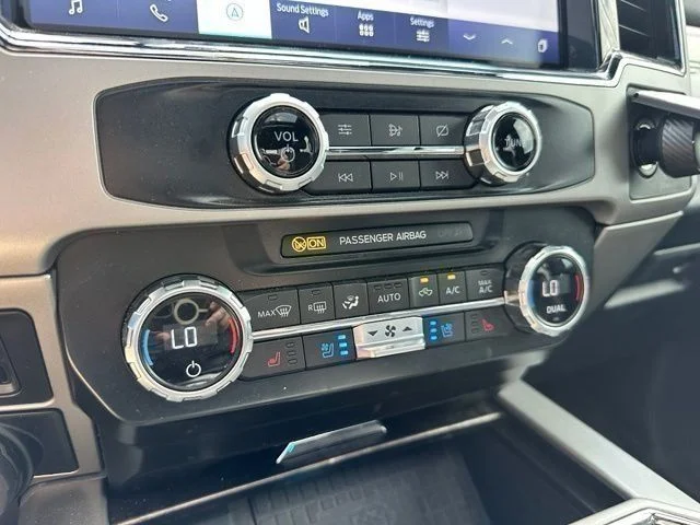 Used 2022 Black Ford Lariat image 41