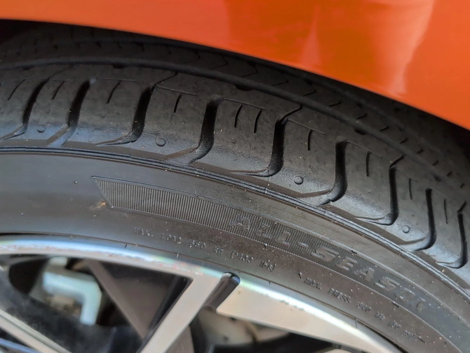 Used 2025 Monarch Orange Metallic/Super Black Nissan SR image 12
