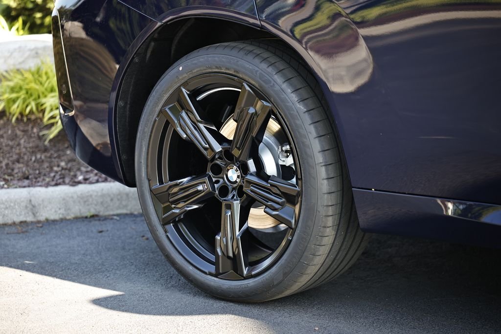 New 2026 Tanzanite Blue II Metallic BMW 30 xDrive image 5