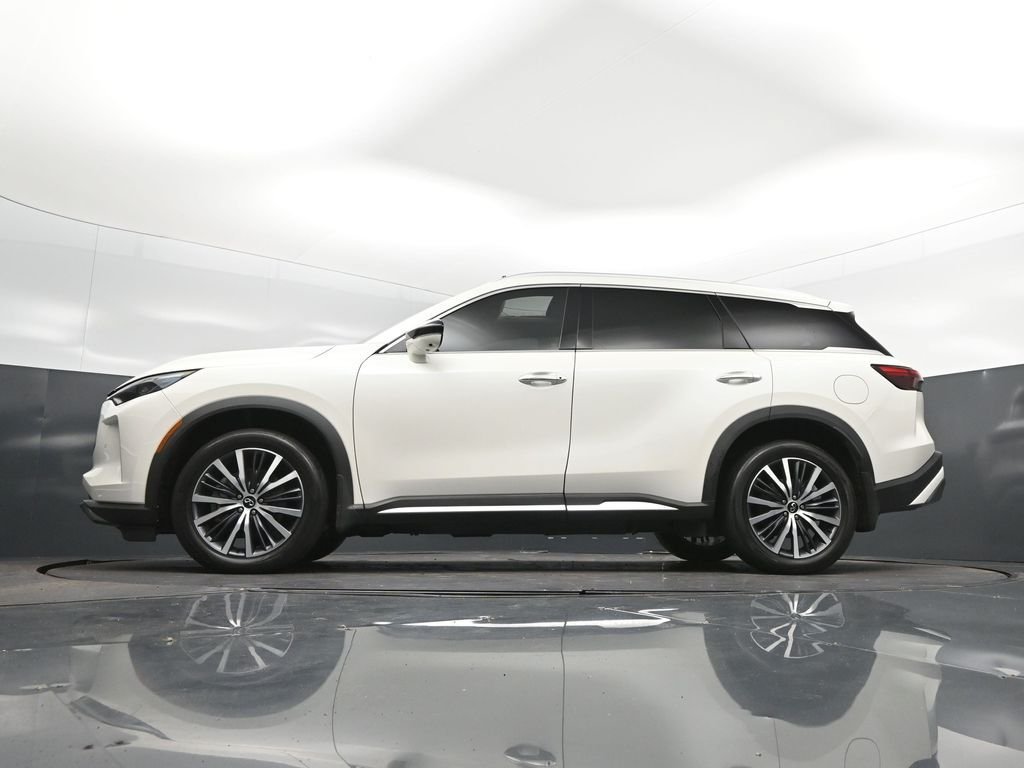 Certified Used 2023 White INFINITI Sensory image 41