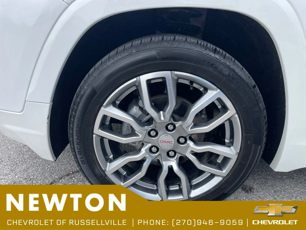 Used 2022 White Frost GMC Denali image 44