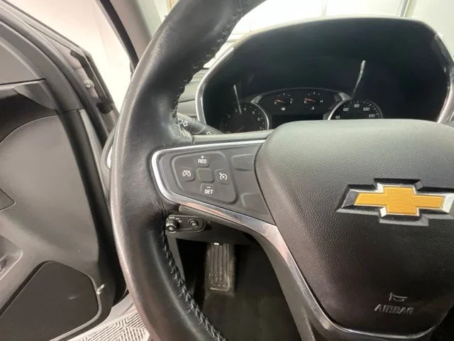 Used 2019 Silver Chevrolet Premier image 17