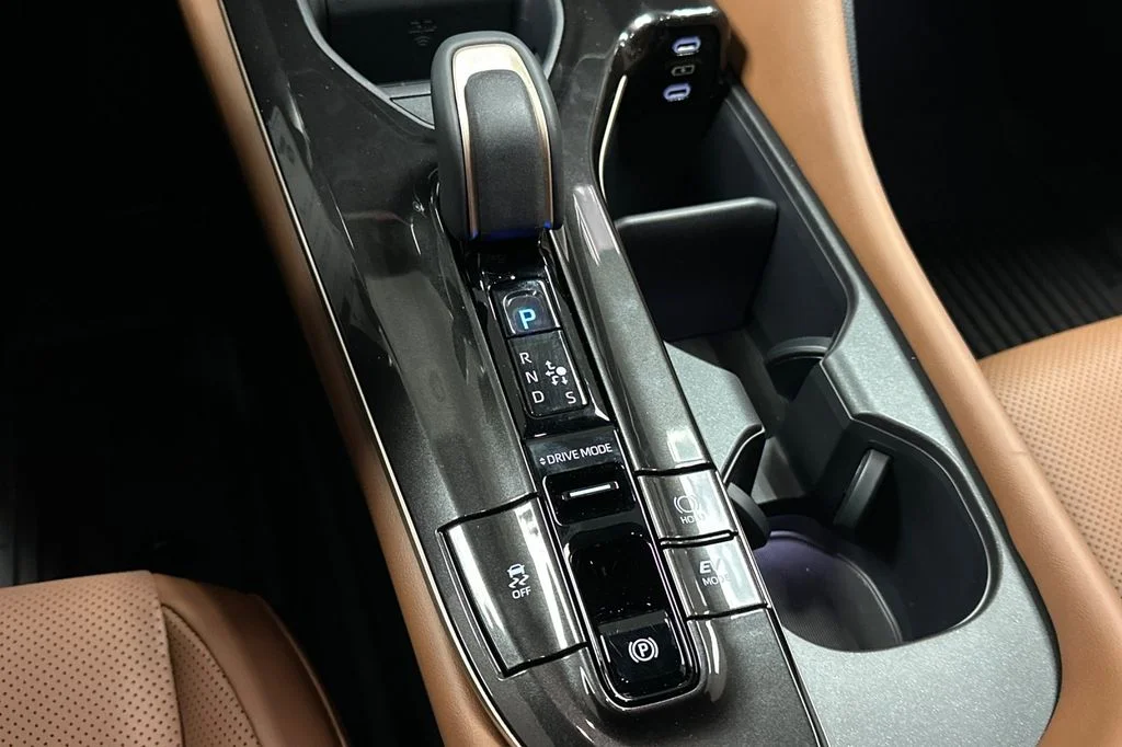 2026 Toyota Crown Signia XLE - Photo 21