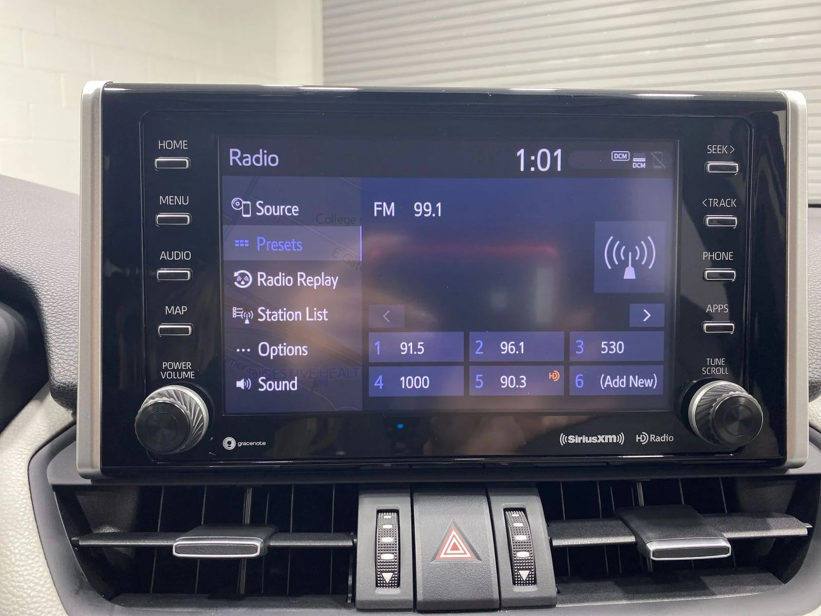2019 Toyota RAV4 Limited - Photo 16