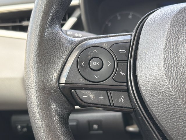 Used 2023 White Toyota LE image 28