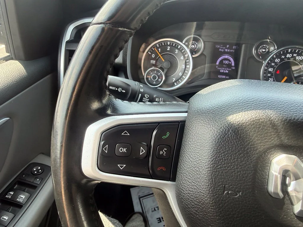 Used 2022 White Ram Big Horn/Lone Star image 18