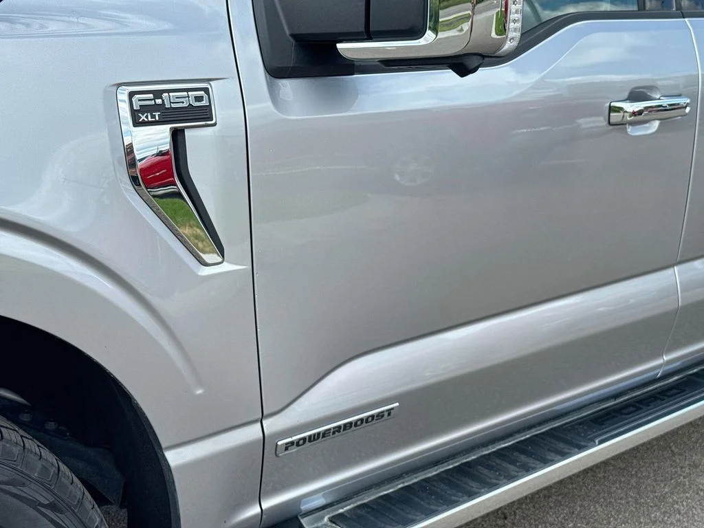 Certified Used 2024 Iconic Silver Metallic Ford XLT image 21