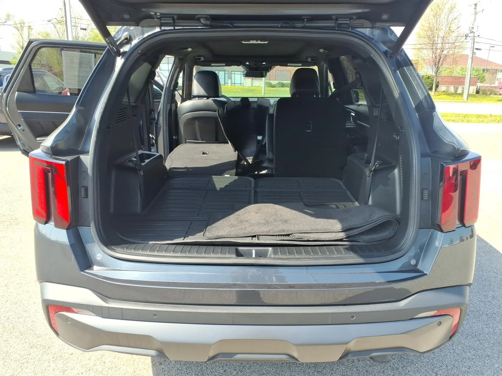 Used 2024 Gray Kia X-LINE SX PRESTIGE AWD image 27