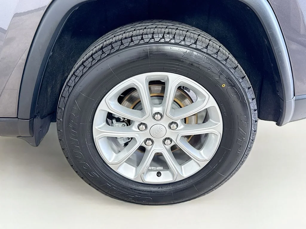 Used 2021 Gray Jeep Laredo E image 29