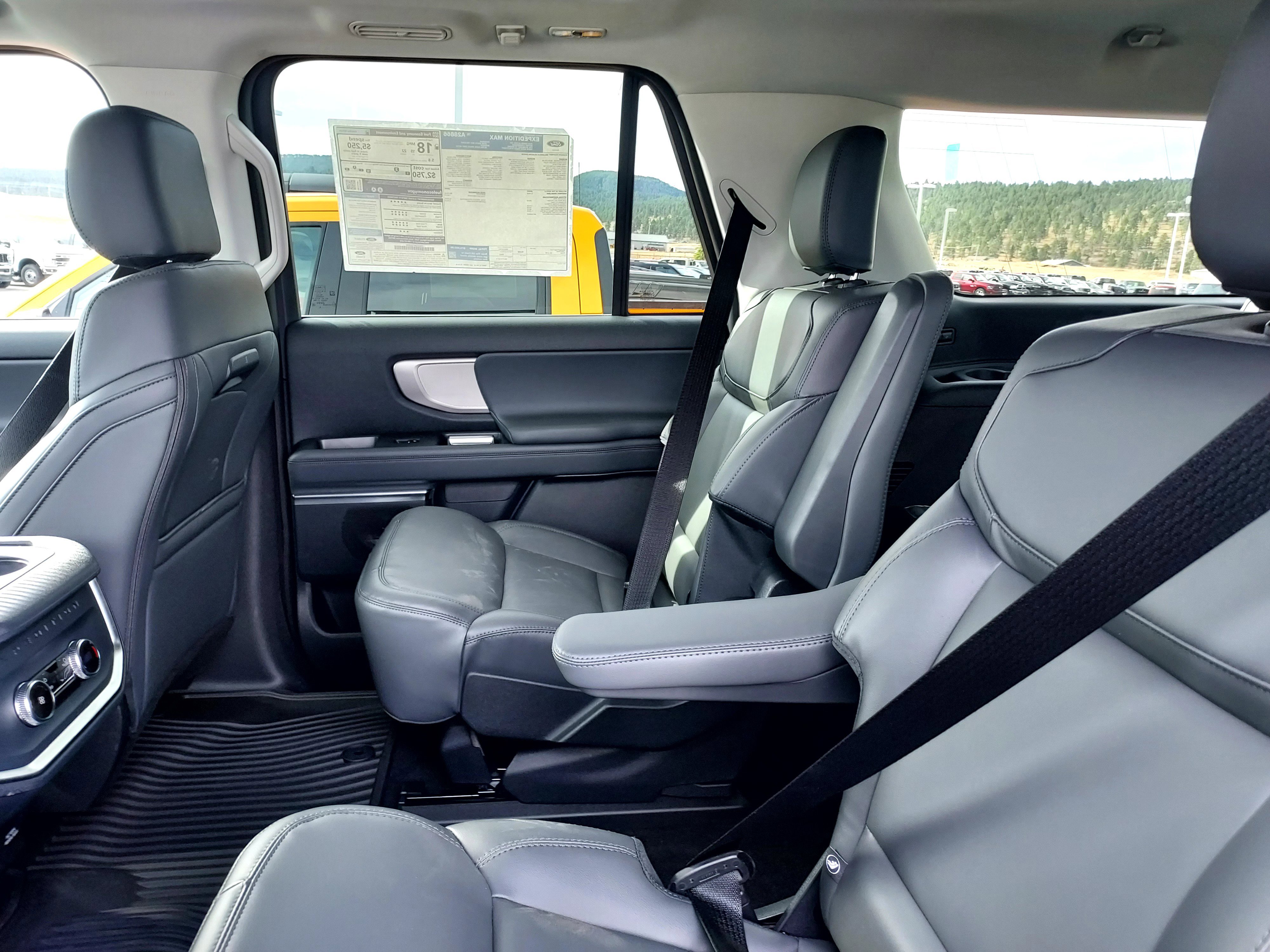 New 2026 Star White Metallic Tri-Coat Ford Active image 16