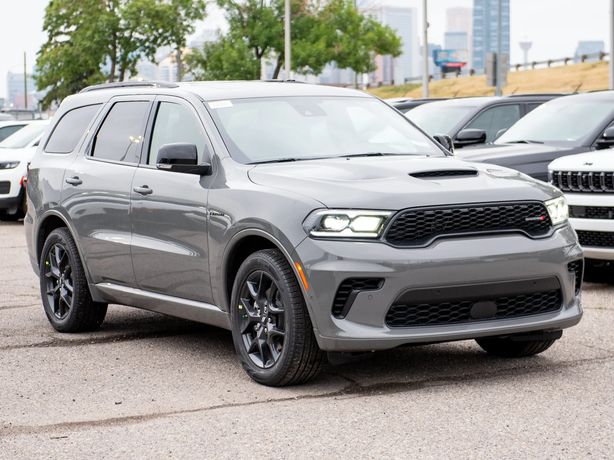 New 2026 Grey Dodge GT HEMI V8 Plus* AWD, Sunroof, Ventilated/Heated Leather, Remote Start image 7