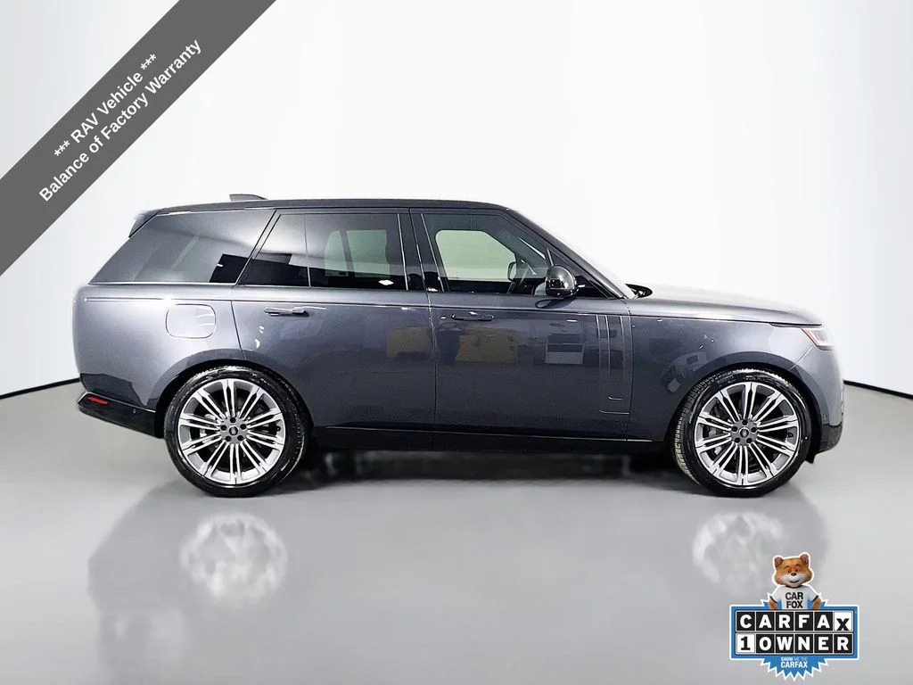 Used 2024 Carpathian Gray Premium Metallic Land Rover SE image 4
