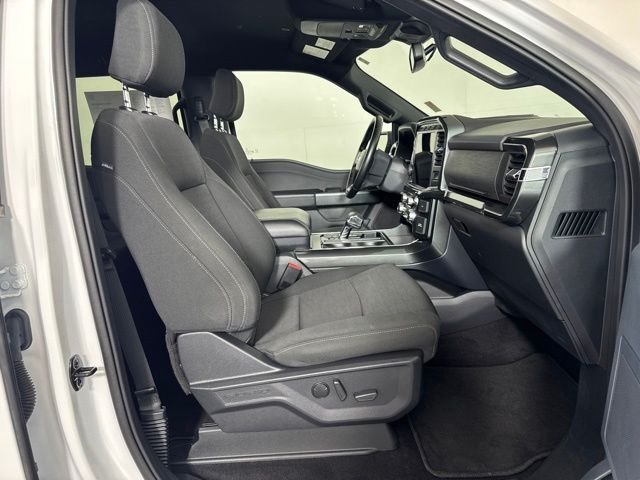 Used 2023 White Ford XLT image 4