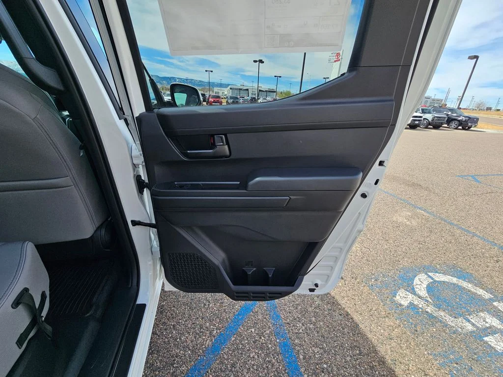 2026 Toyota Tacoma SR5 - Photo 24