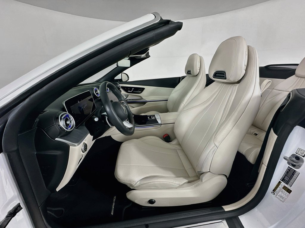Used 2025 White Mercedes-Benz CLE 450 image 21
