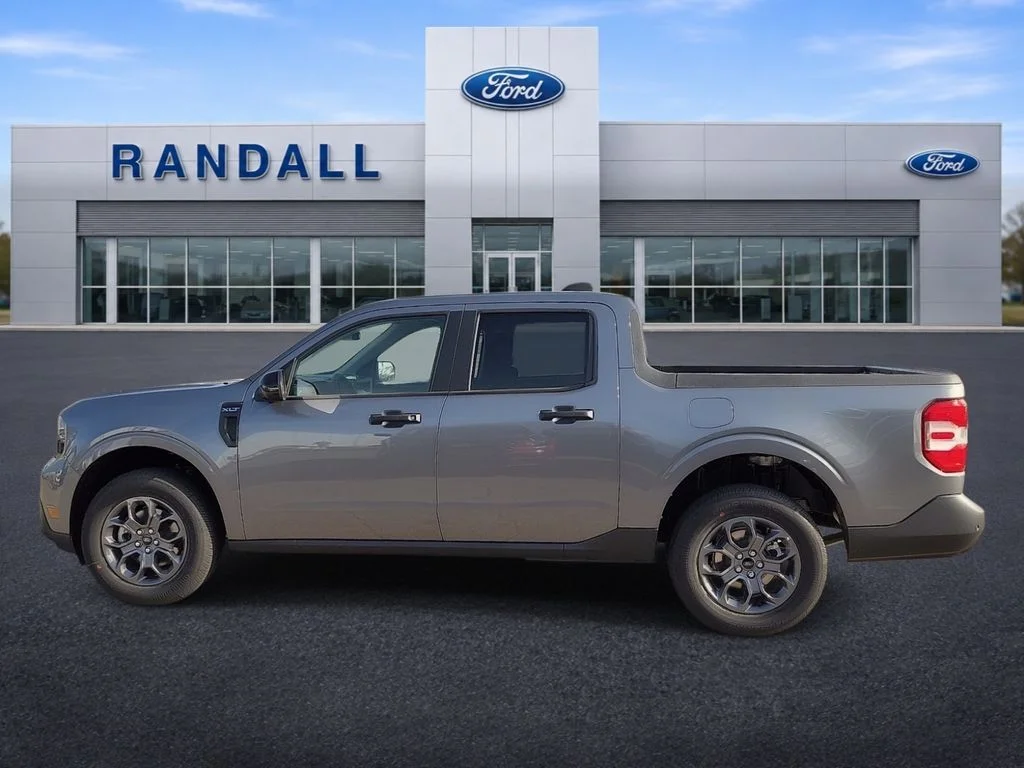 New 2026 Carbonized Gray Metallic Ford XLT image 3