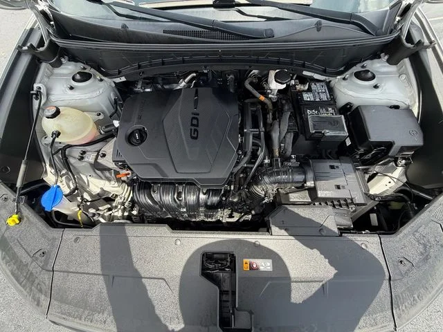 Used 2022 Silver Hyundai SEL image 21