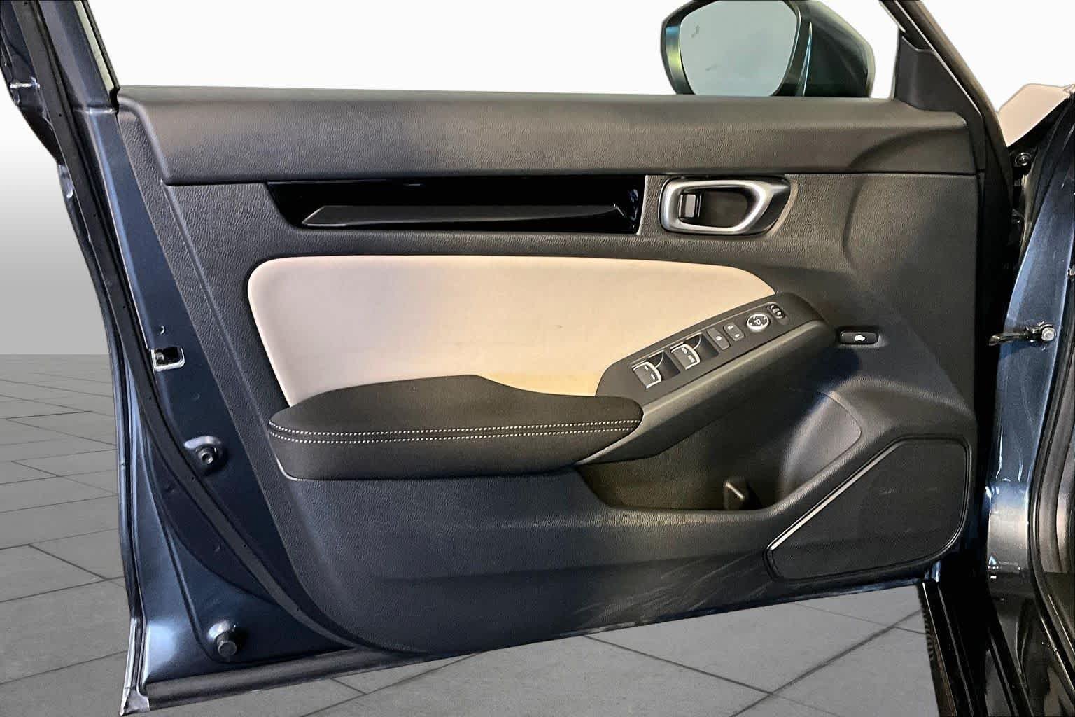 Used 2024 Meteorite Gray Metallic Honda EX image 22