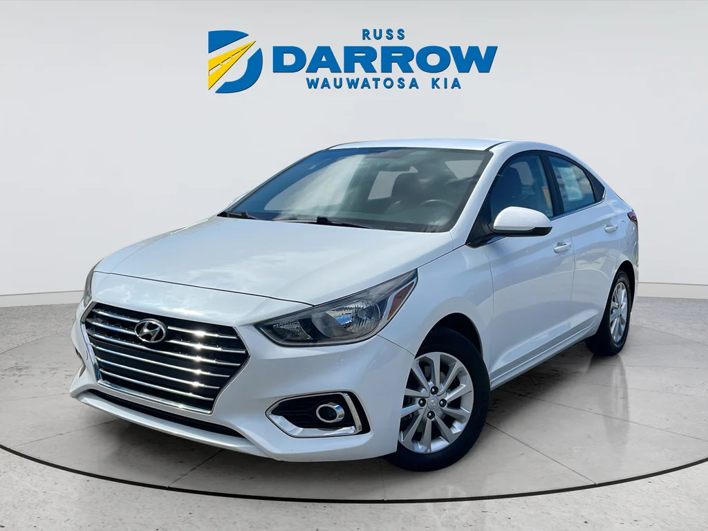 Used 2022 White Hyundai SEL image 1