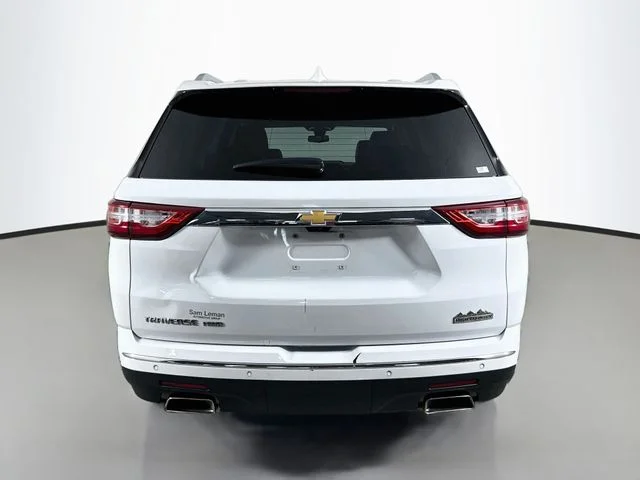 Used 2019 White Chevrolet High Country image 6