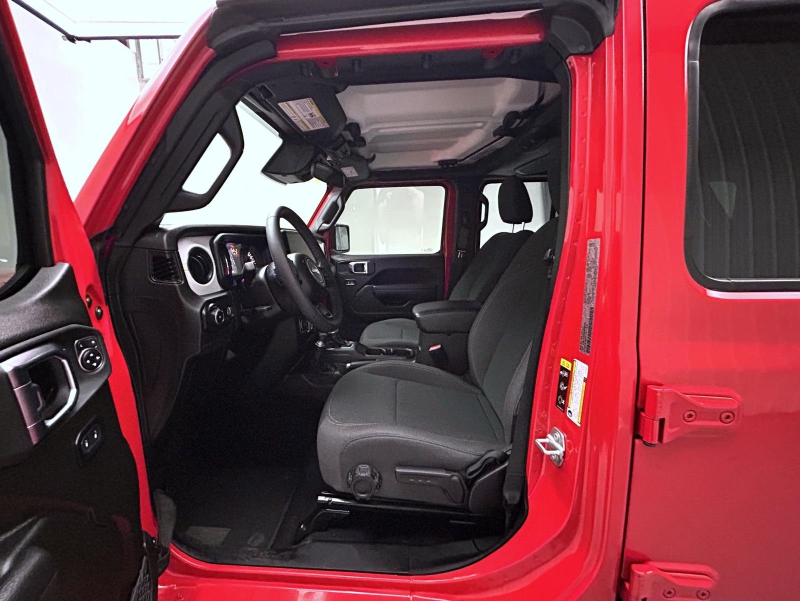 Used 2025 Red Jeep Sport S image 10