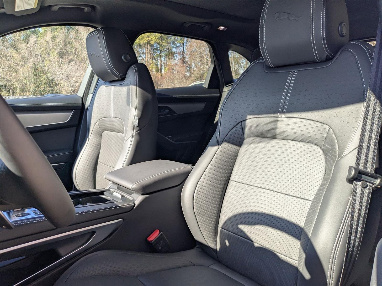 New 2026 Santorini Black Metallic Jaguar R-Dynamic S image 13
