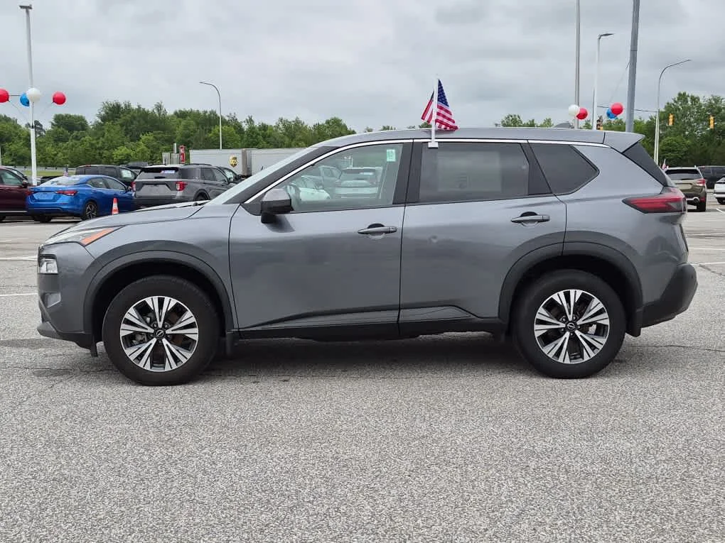 Used 2023 Gun Metallic Nissan SV image 5