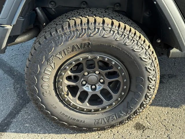 Used 2022 Black Jeep Unlimited Rubicon image 12