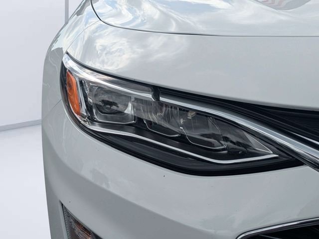 Used 2024 White Chevrolet LT image 9