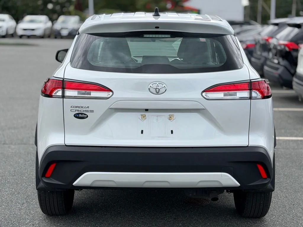 Used 2024 Beige Toyota L image 4