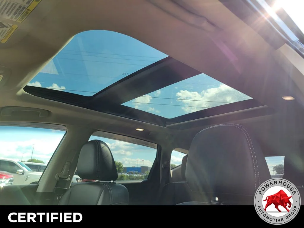 Used 2018 Gray Nissan Platinum image 25