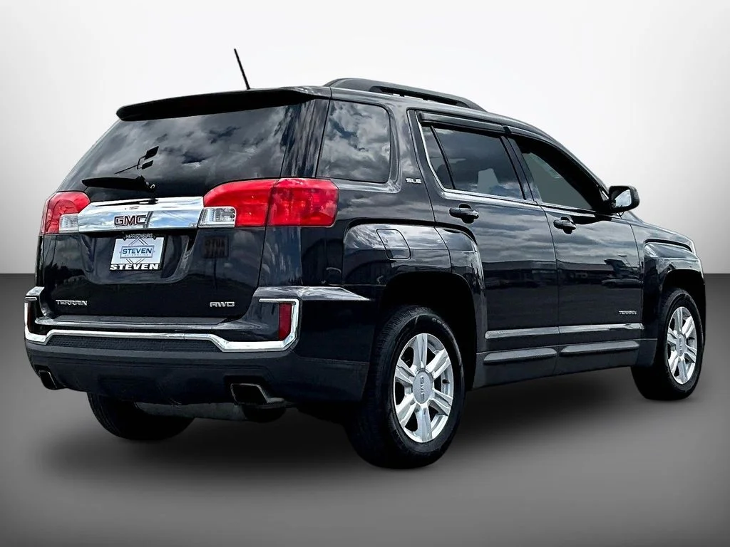 Used 2016 Silver GMC SLE-2 image 6