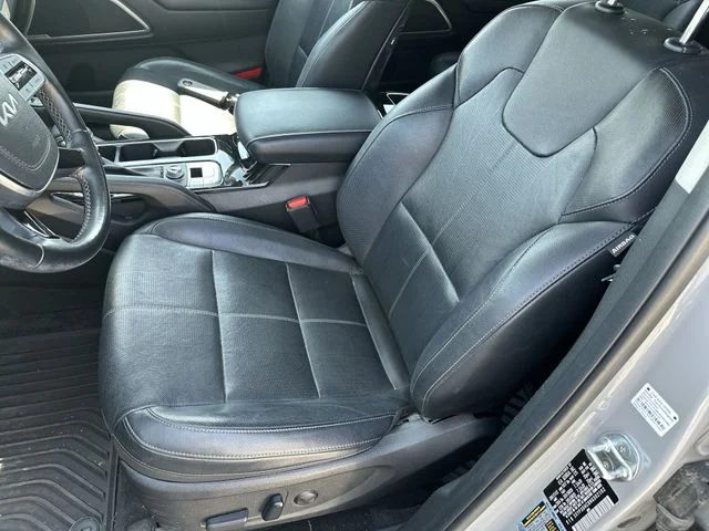 Used 2022 Gray Kia EX image 15