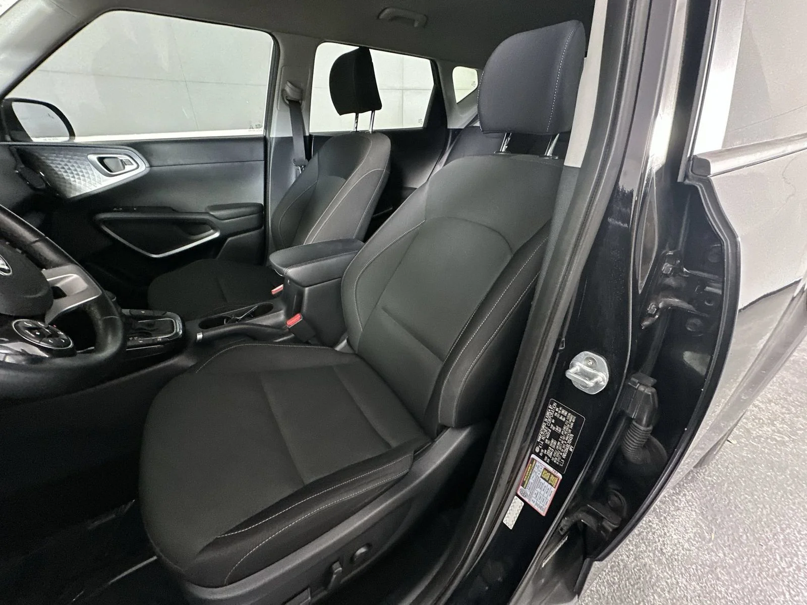 Used 2020 Black Kia EX image 11