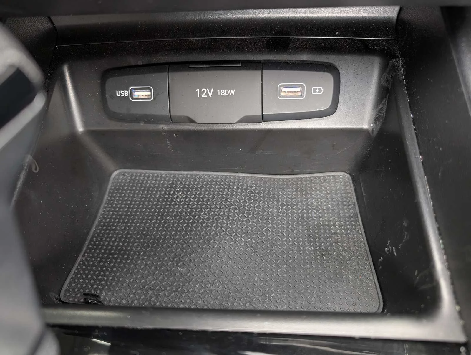 Used 2024 Hampton Gray Hyundai SE image 28