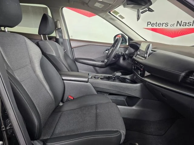 Used 2021 Black Nissan SV image 3