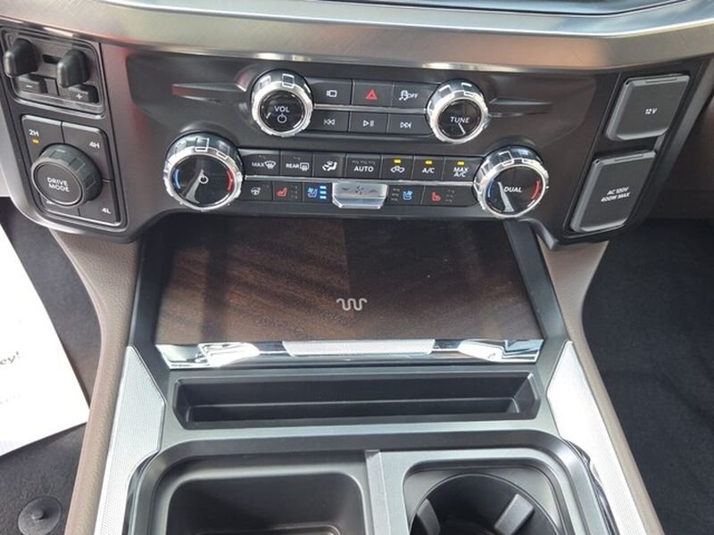 New 2026 Glacier Gray Metallic Tri-Coat Ford F-250® King Ranch® image 21