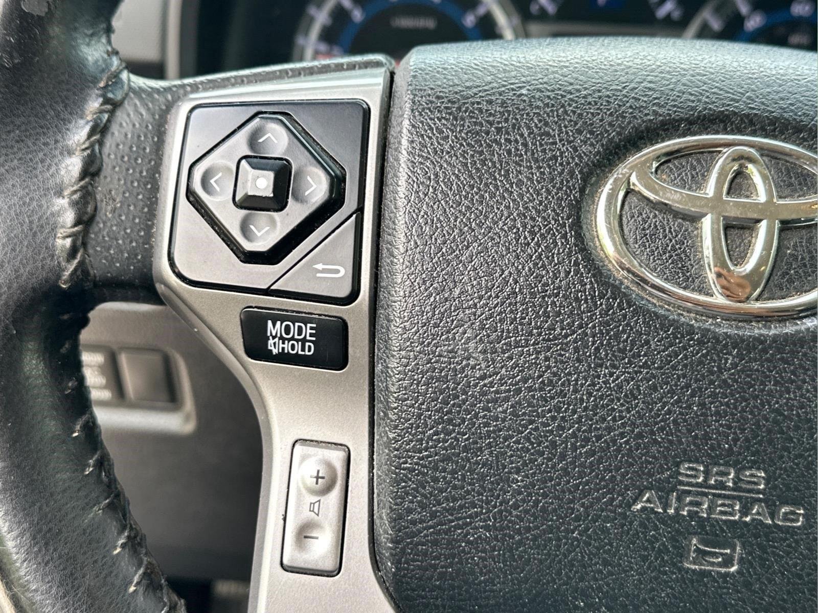 Used 2019 Midnight Black Metallic Toyota SR5 image 24
