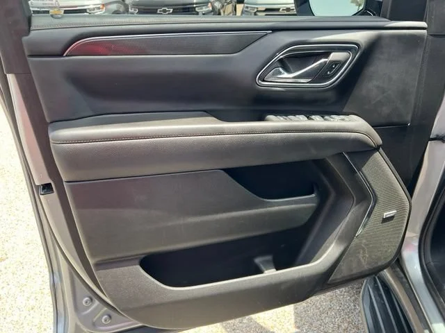 Used 2024 Sterling Metallic GMC AT4 image 14