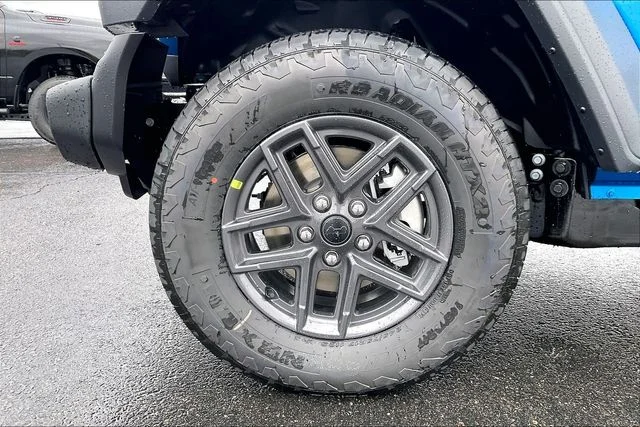 New 2026 Hydro Blue Pearl-Coat Exterior Paint Jeep Sport image 12