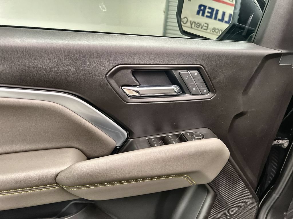 2026 Chevrolet Colorado ZR2 - Photo 13