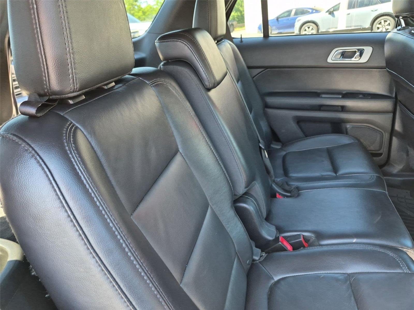 Used 2014  Ford XLT image 32