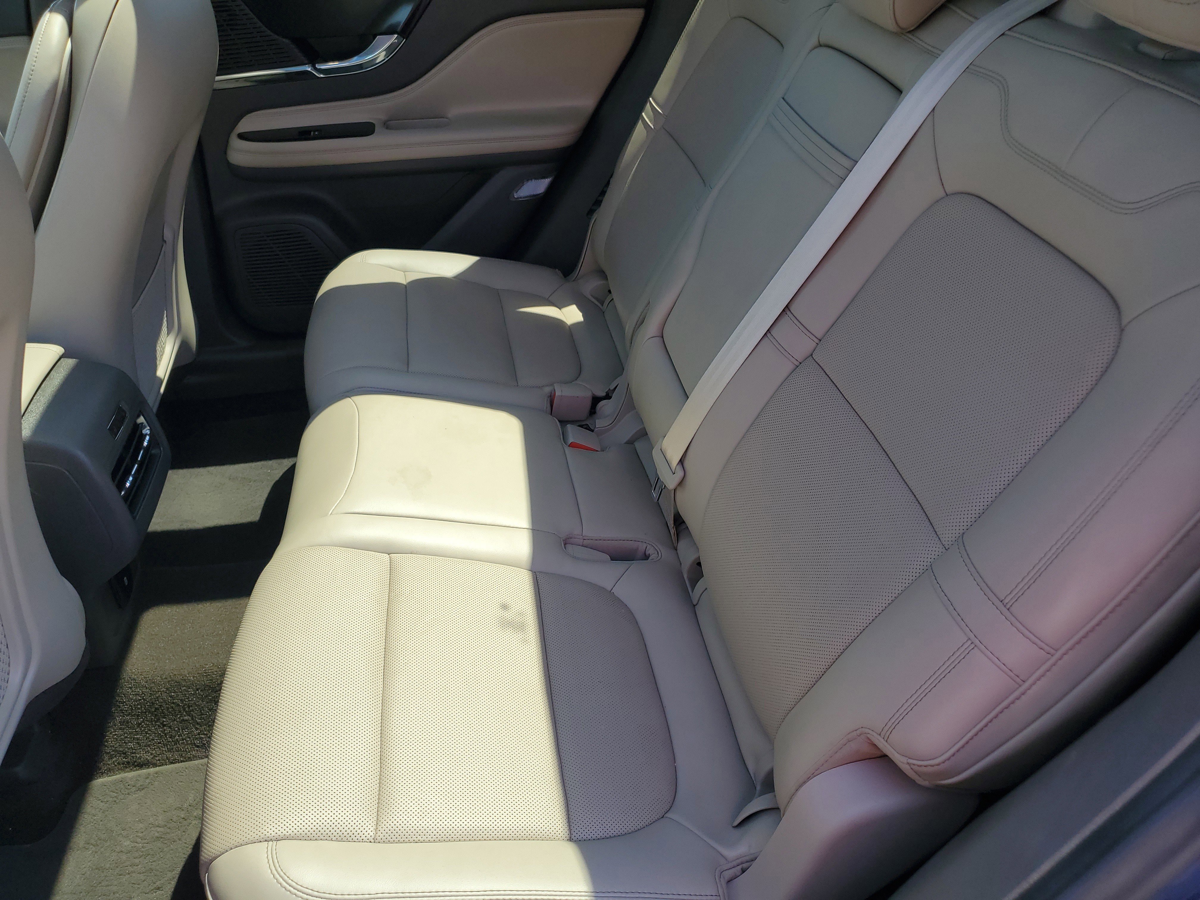 Used 2022 Gray Lincoln Standard image 13