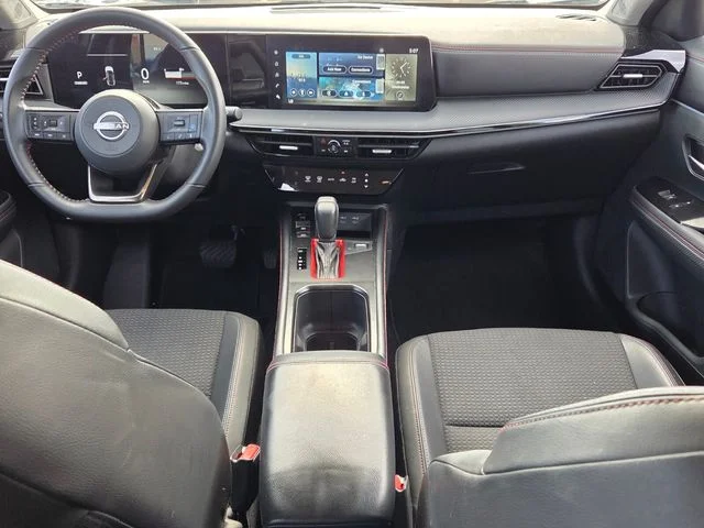 Used 2025 Gray Nissan SR image 8