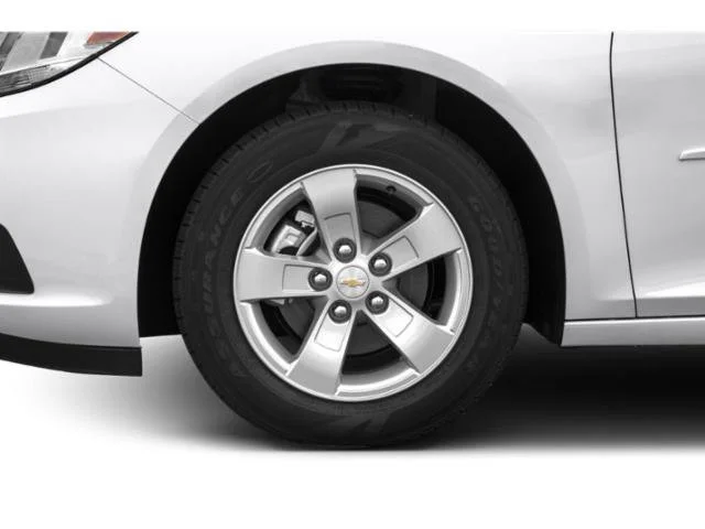 Used 2015 Butte Red Metallic Chevrolet LT image 15