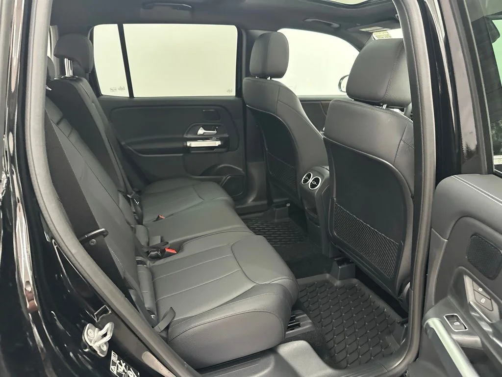 New 2026 Black Mercedes-Benz GLB 250 image 22