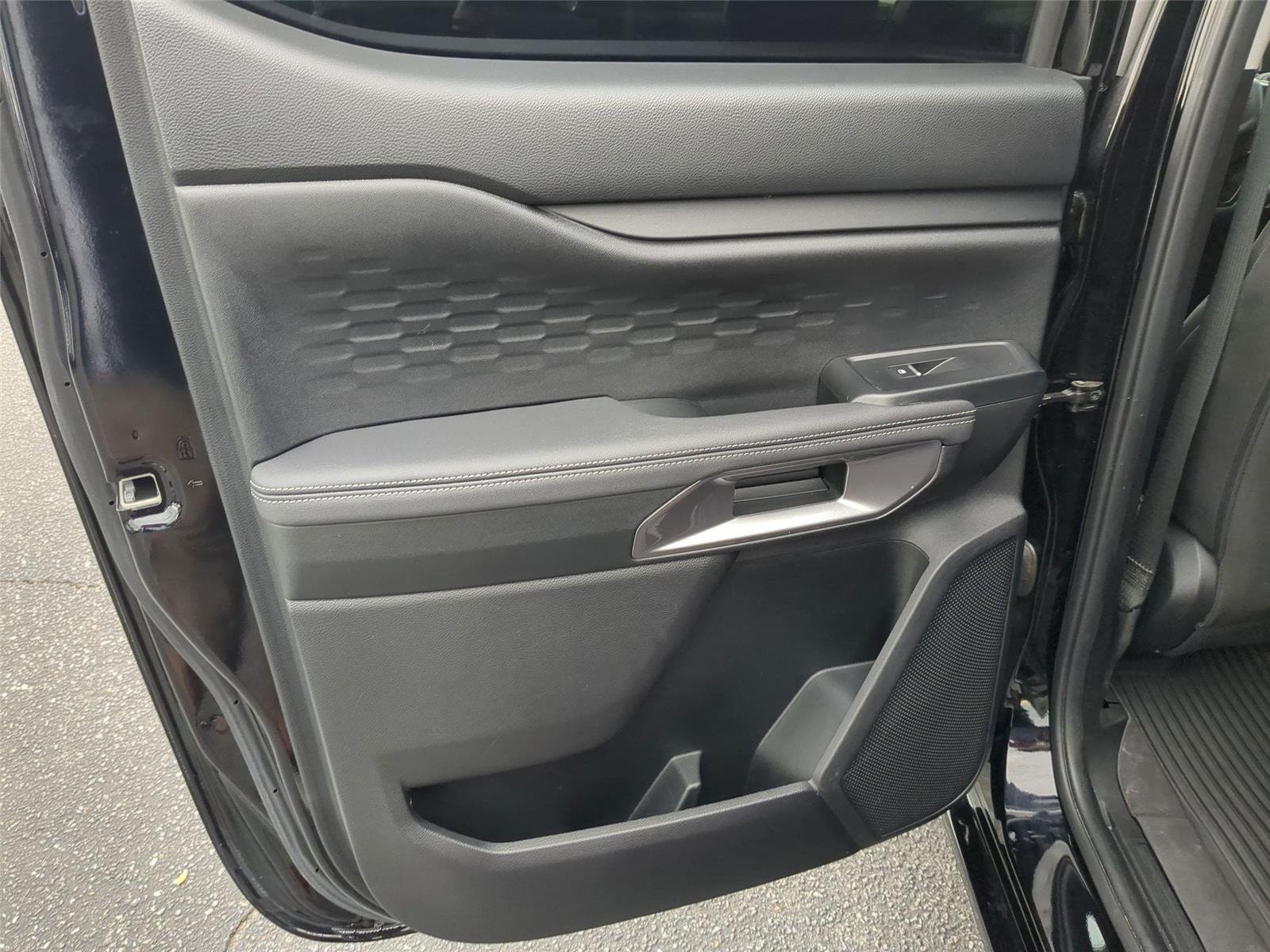 Used 2025 Shadow Black Ford XLT image 31