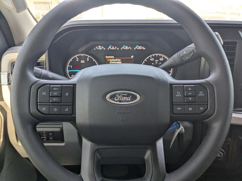 New 2026 Oxford White Ford XL image 24